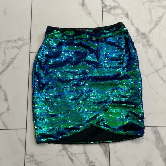 Lulu's Green Sequin Faux Wrap Mini Skirt - Picture 2 of 4